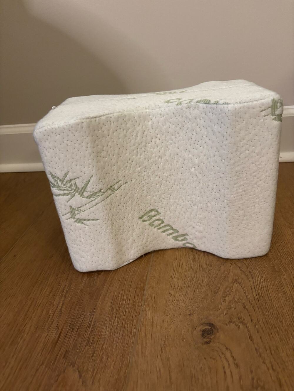 Bamboo Ergonomic contour knee pillow